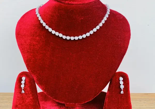 Get Diamond Cut Silver Plated Alloy Necklace 0