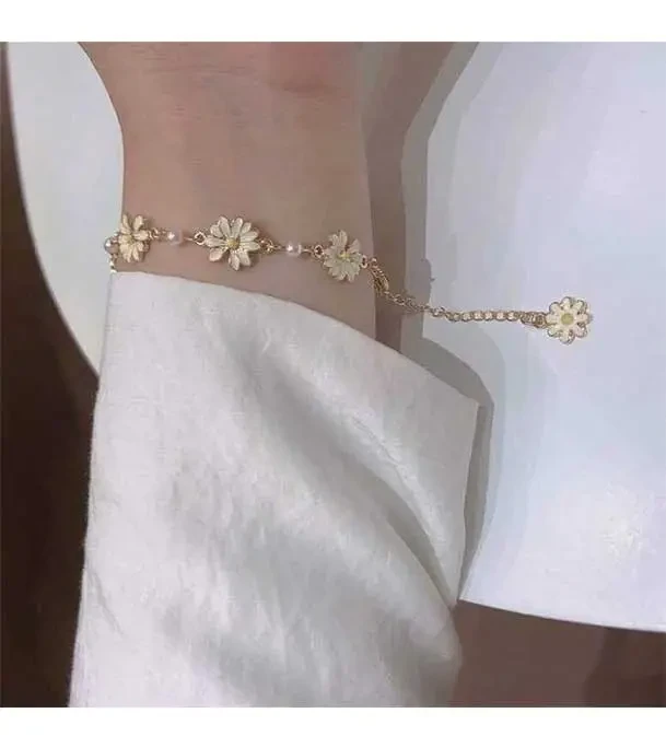 Japanese Sweet Simple Flower Daisy Bracelet For Girls 2