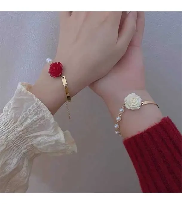 Korean Sweet Simple Flower and Pearl Bracelet for Girls