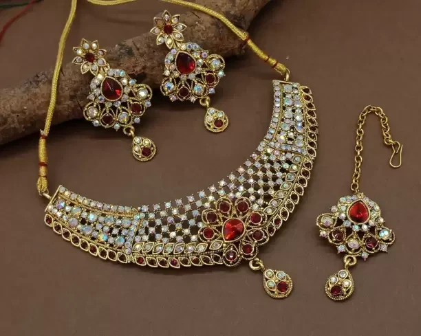 Alloy Gold-Plated Maroon Jewellery Set