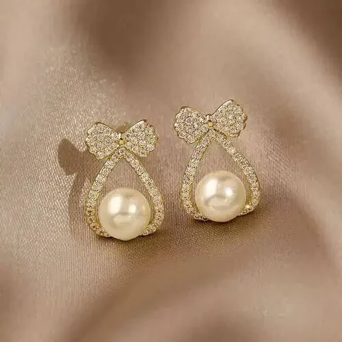 Elegant And Exquisite Zircon Bow Pearl Earrings For Ladies 0