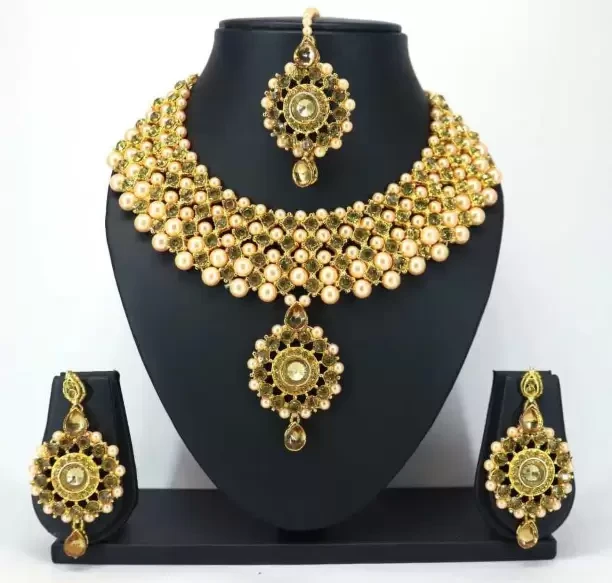 Alloy Bronze White Jewellery Set