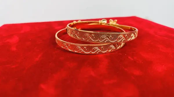 Get Beautiful Gold-Plated Bangles for Women 4
