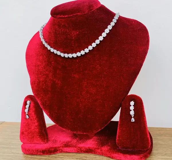 Get Diamond Cut Silver Plated Alloy Necklace 4