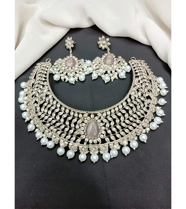 Beautiful and Party Collection Necklace For Girls and Women 2