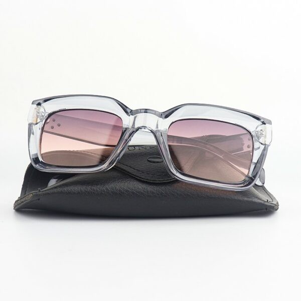 Mosture Gray Transparent Gradient 3