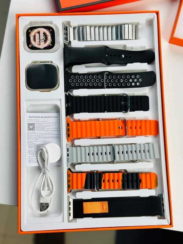 Y80 Ultra Smartwatch With 8 Colorful Straps 1